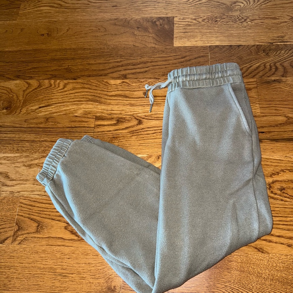 Zara army green Jogger Pants (small)